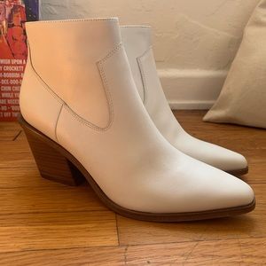 NEW! Rag & Bone White Boot!